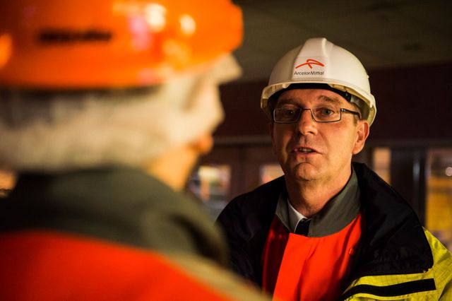 Eric Niedziela, Directeur général d'ArcelorMittal Atlantique et Lorraine. Salle de contrôle dans l'usine de laminage à froid. Florange. 27 mars 2018