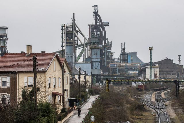Hauts-fourneaux à l'arrêt à Hayange (Moselle). ArcelorMittal Florange, le 27 mars 2018.